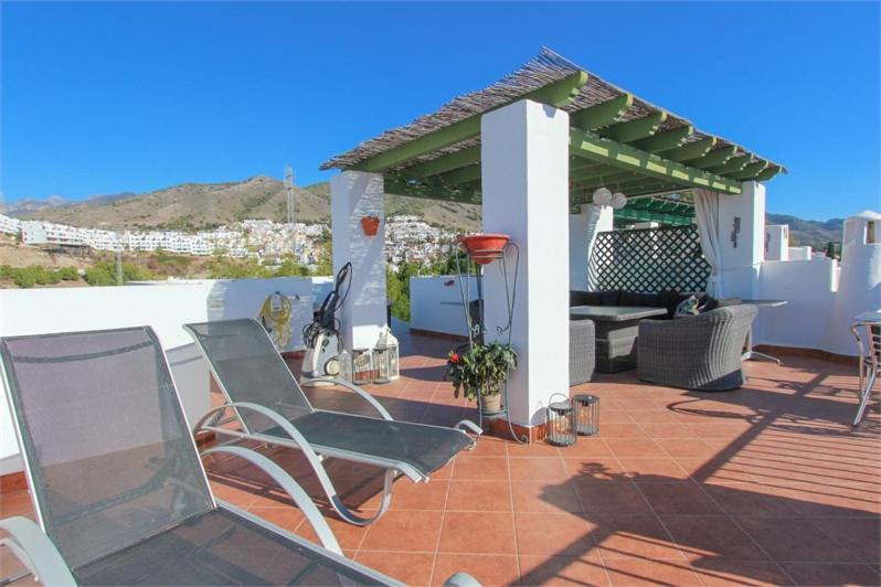 Amazing 3 Bedroom Townhouse In Nerja Kültér fotó